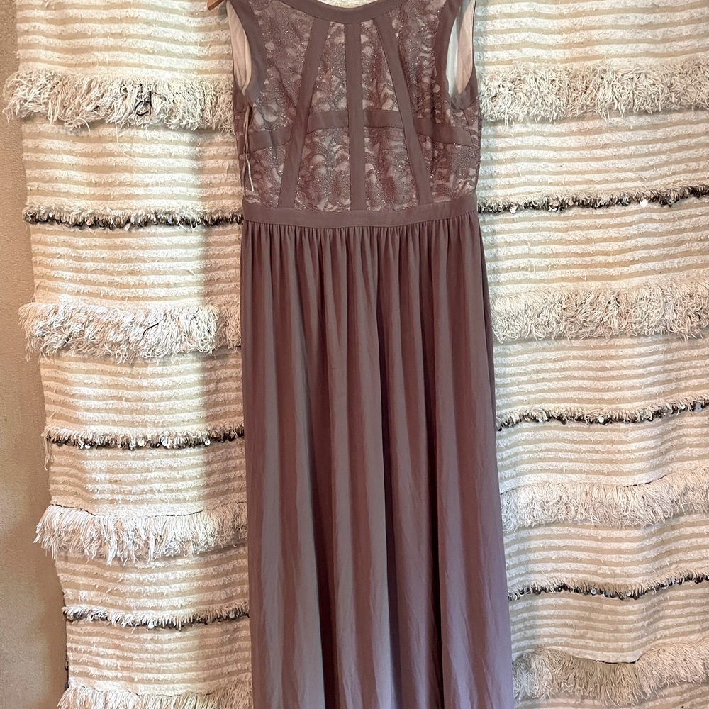R&M Richards 14 Beautiful evening gown/bridesmaid/wedding guest dress beige